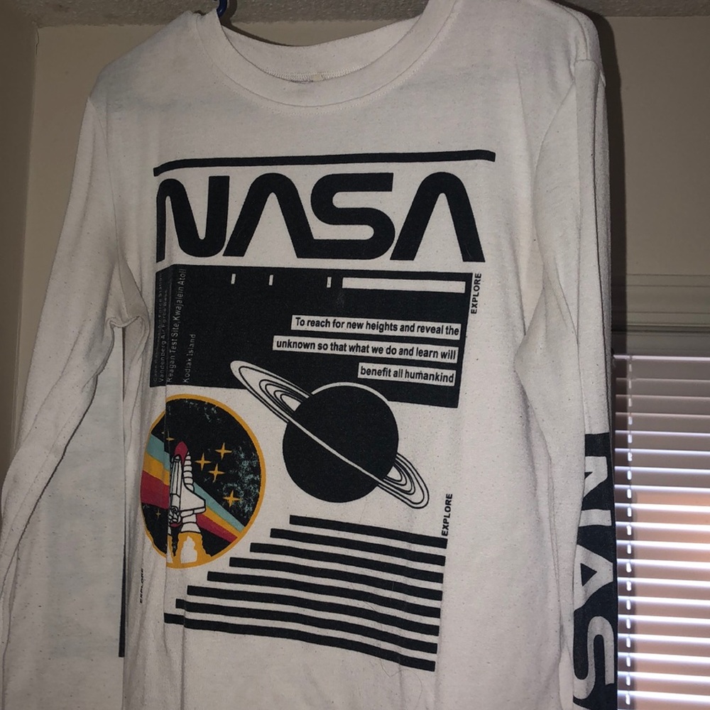 Women’s NASA long sleeve tee